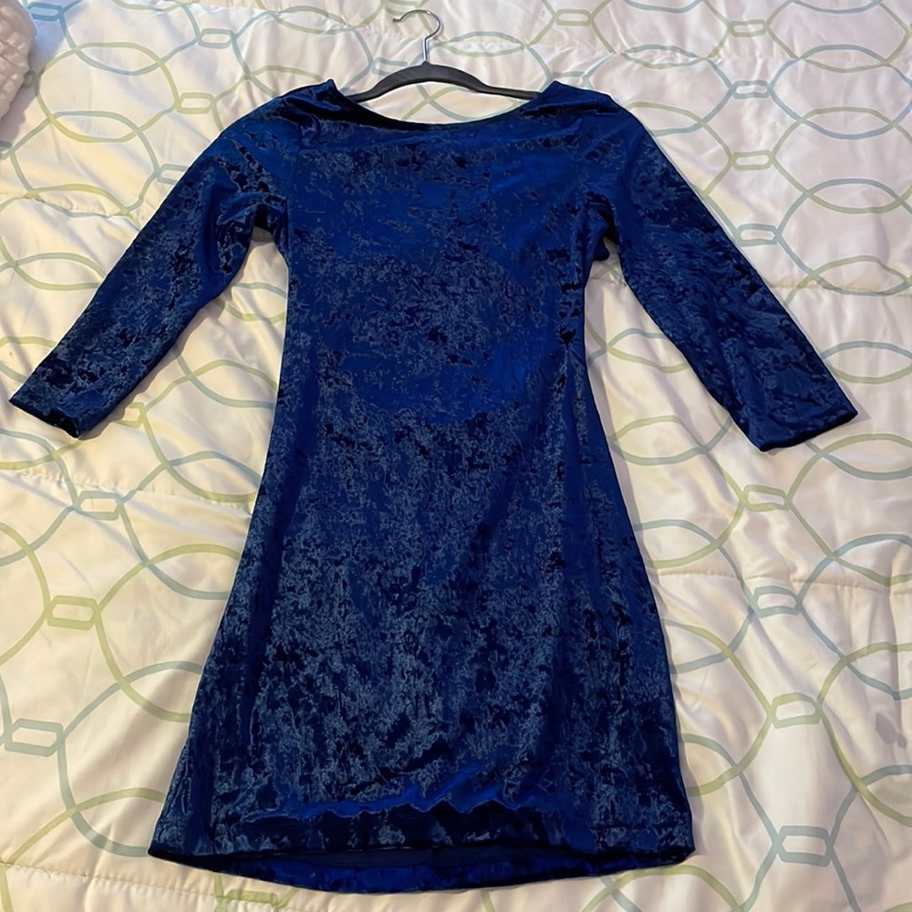 Navy Blue Crushed Velvet Mid-Sleeve Dress w/ Cross-back